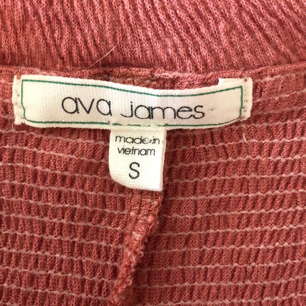 Ava James Top - Picture 4 of 4